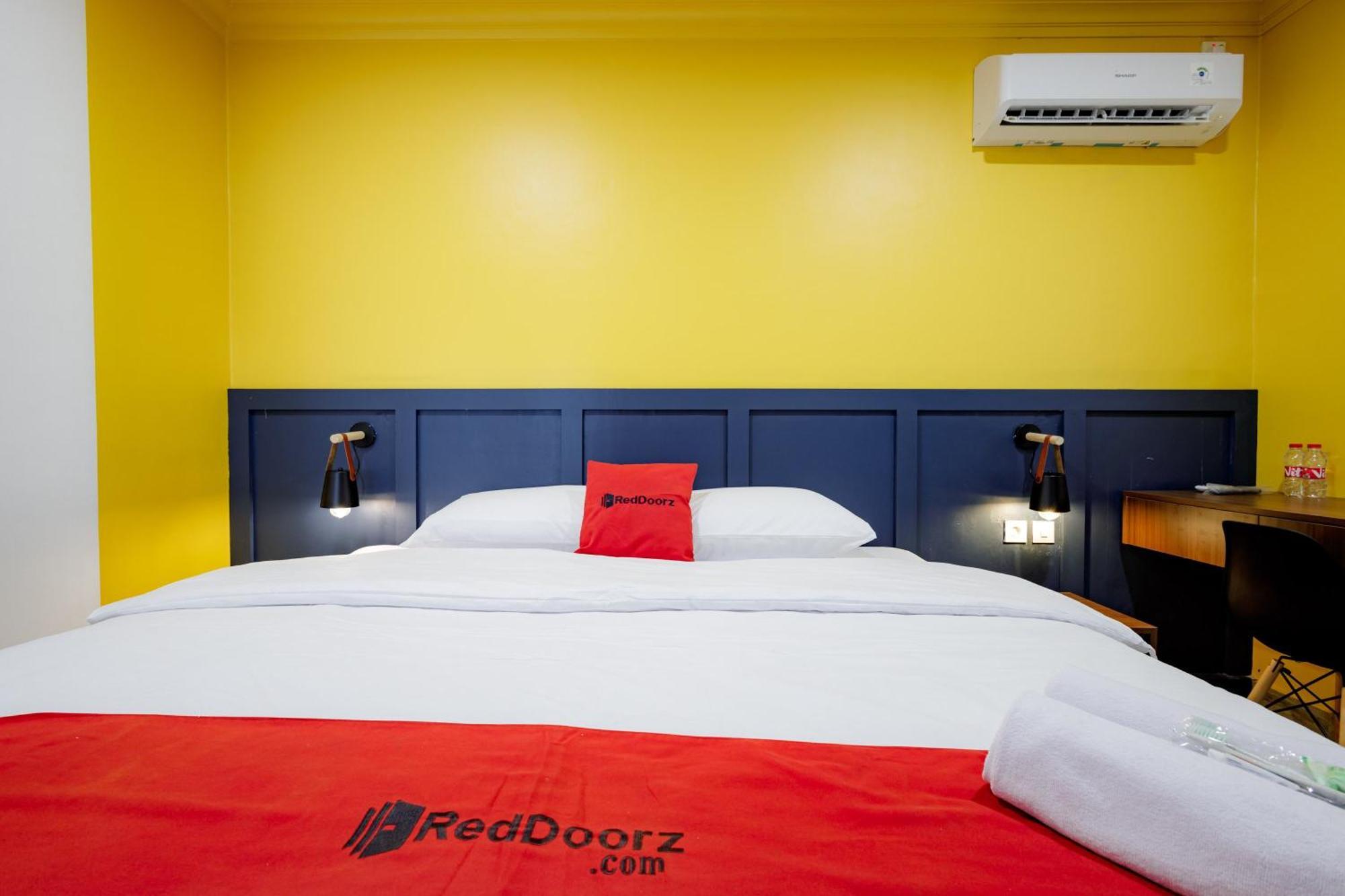 Reddoorz At Jalan Gatot Subroto 3*