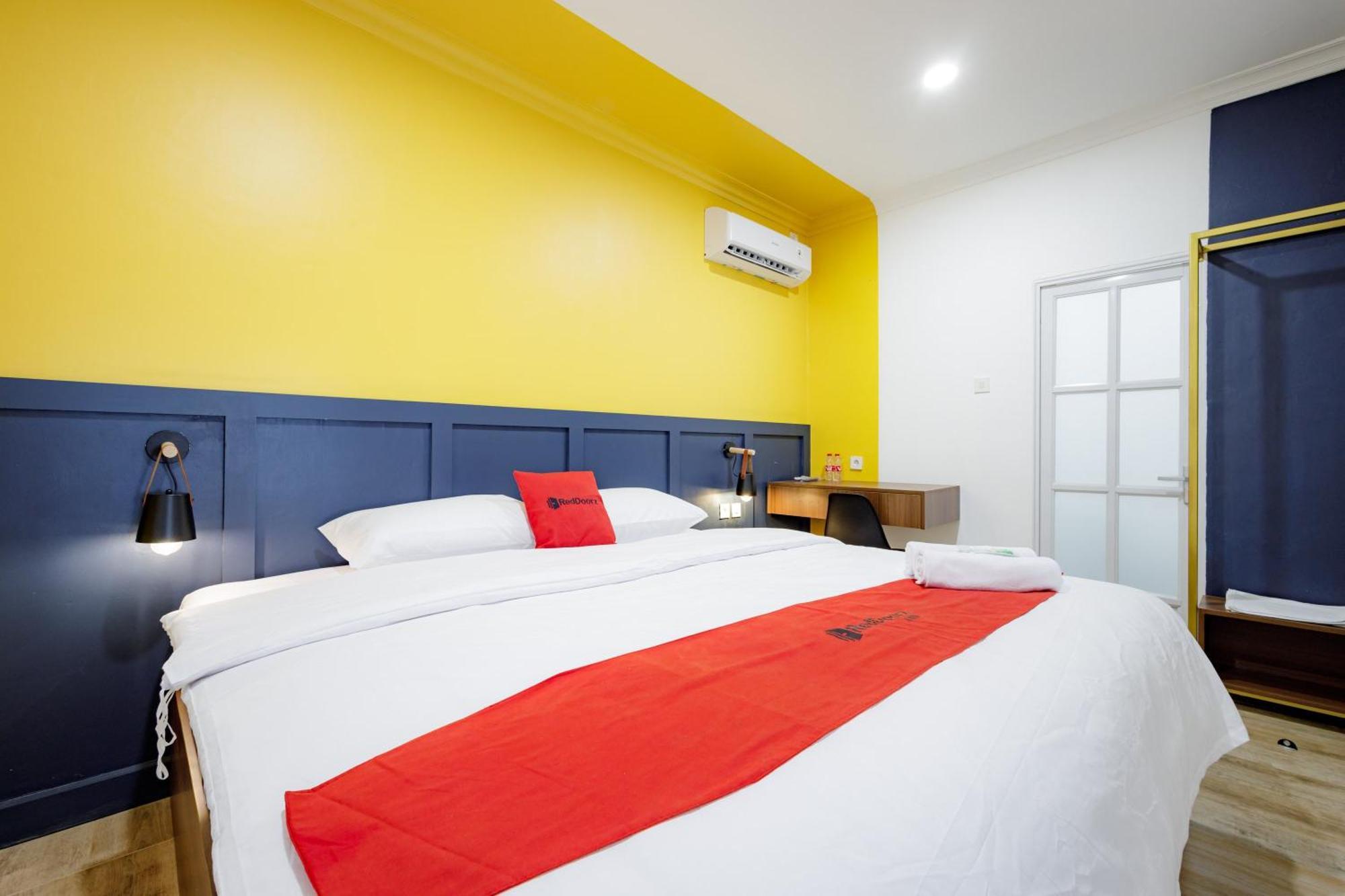 Reddoorz At Jalan Gatot Subroto 3*